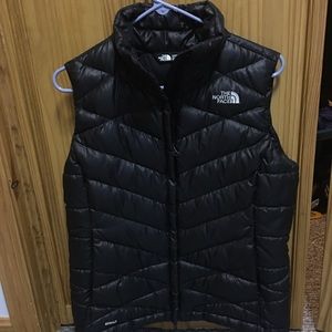 North Face Puffer Vest 550, Black and Medium